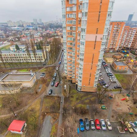 Уютная, Просторная Видовая Трехкомнатная Квартира Возле Метро Академгородок На 6 Мест Kiev Esterno foto